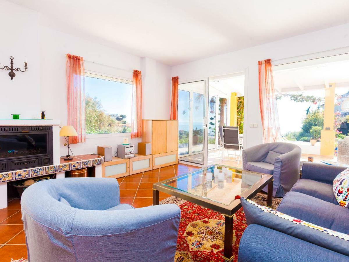 Hébergement de vacances Esmerdo By Interhome